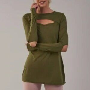 Gymshark Long Sleeve Cut Out Green Top XS